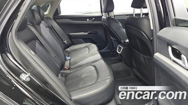 Kia K5 2023 — photo 17