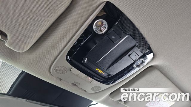 Kia K5 2023 — photo 29
