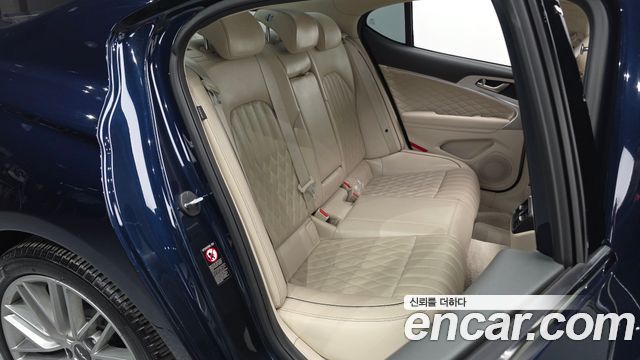 Genesis G70 2019 — photo 18
