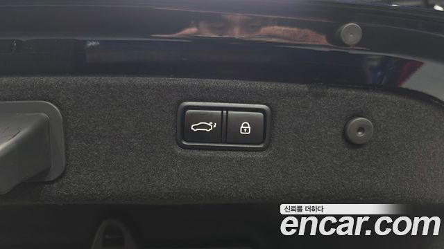 Genesis G70 2019 — photo 26