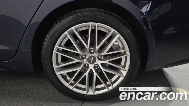 Genesis G70 2019 — photo 7