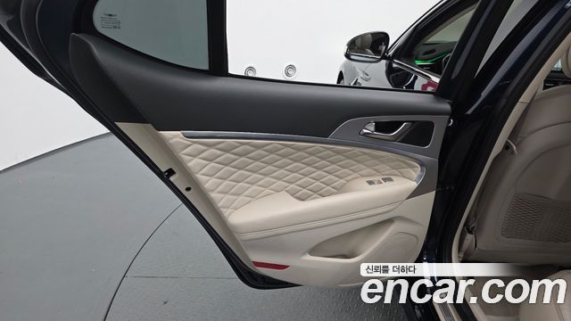 Genesis G70 2019 — photo 15
