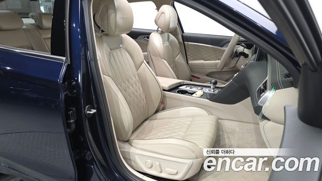 Genesis G70 2019 — photo 16