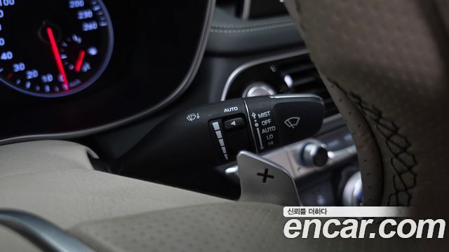 Genesis G70 2019 — photo 29