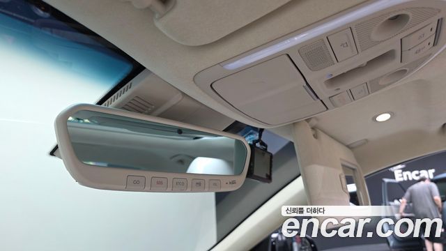 Genesis G70 2019 — photo 36