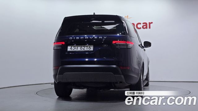 Land Rover Discovery 2018 — photo 4
