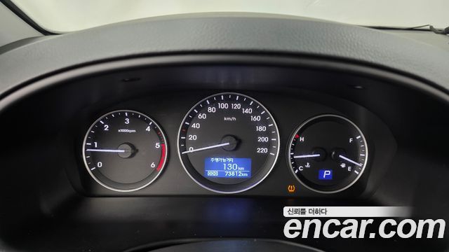 Hyundai Starex 2020 — photo 8