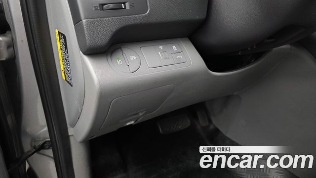 Hyundai Starex 2020 — photo 17