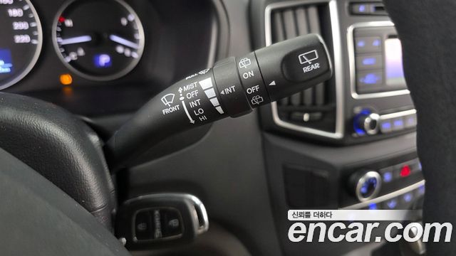 Hyundai Starex 2020 — photo 19