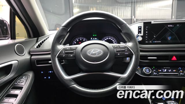 Hyundai Sonata 2022 — photo 19