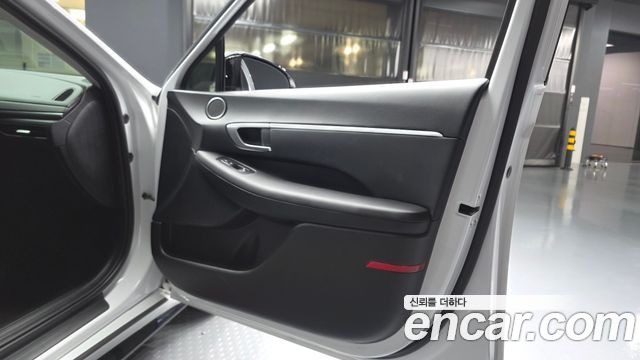 Hyundai Sonata 2022 — photo 14