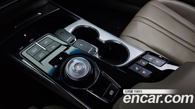 Kia K8 2022 — photo 12