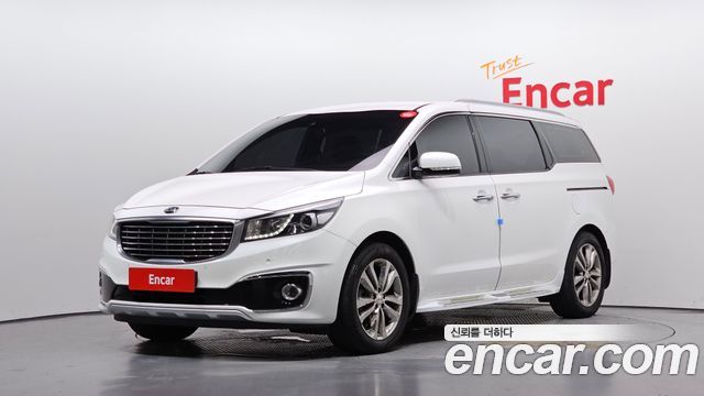 Kia Canival 2017 — photo 1