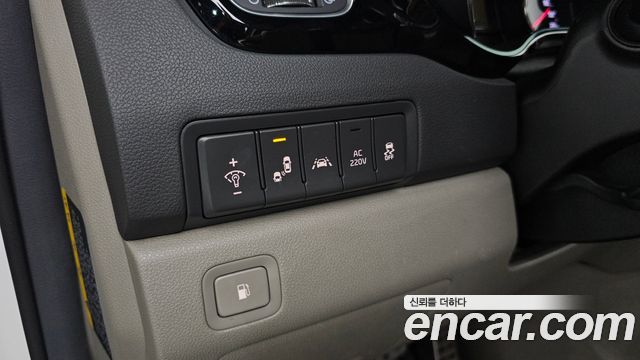Kia Canival 2017 — photo 17