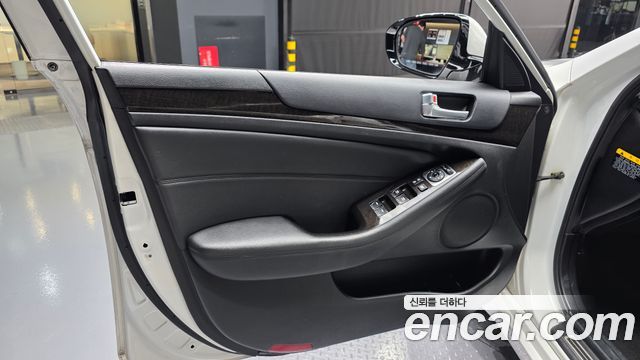 Kia K7 2014 — photo 14