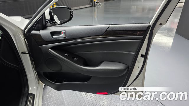 Kia K7 2014 — photo 15