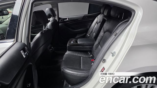 Kia K7 2014 — photo 16