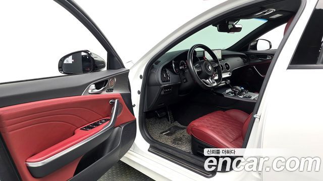 Kia Stinger 2021 — photo 10