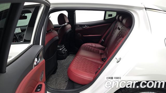 Kia Stinger 2021 — photo 12