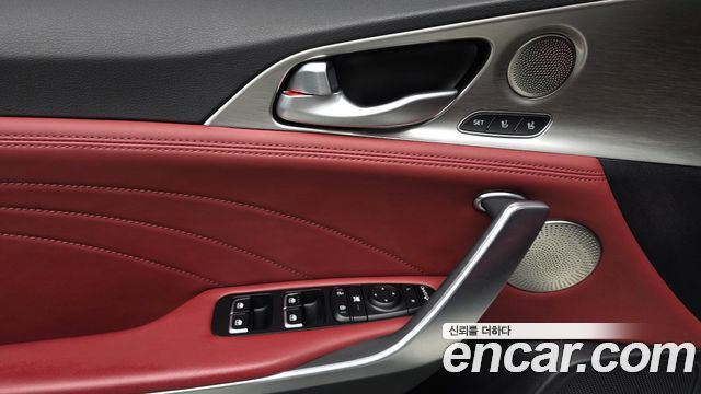 Kia Stinger 2021 — photo 17