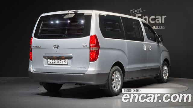 Hyundai Starex 2009 — photo 2