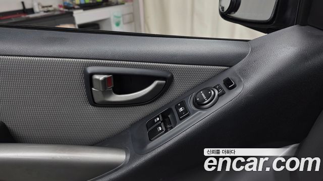 Hyundai Starex 2009 — photo 16
