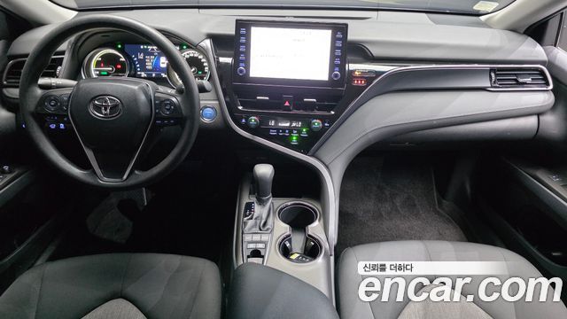 Toyota Camry 2024 — photo 10