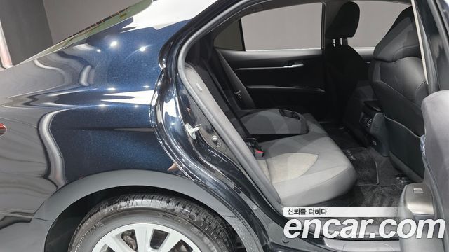 Toyota Camry 2024 — photo 17