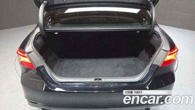 Toyota Camry 2024 — photo 21