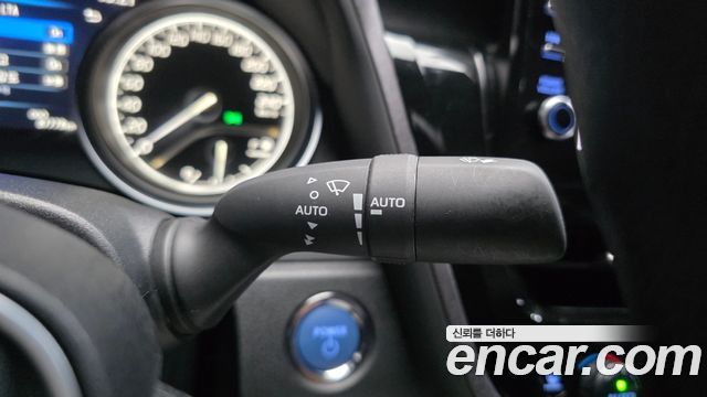Toyota Camry 2024 — photo 24