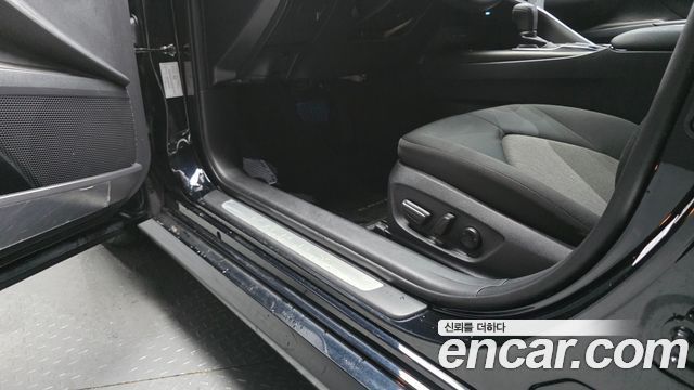 Toyota Camry 2024 — photo 25