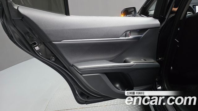 Toyota Camry 2024 — photo 15