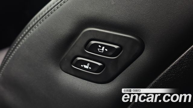 Hyundai Santafe 2021 — photo 28