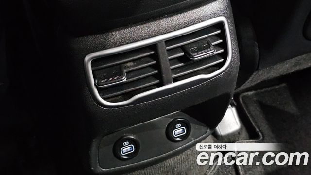 Hyundai Santafe 2021 — photo 30