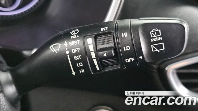 Hyundai Santafe 2021 — photo 32