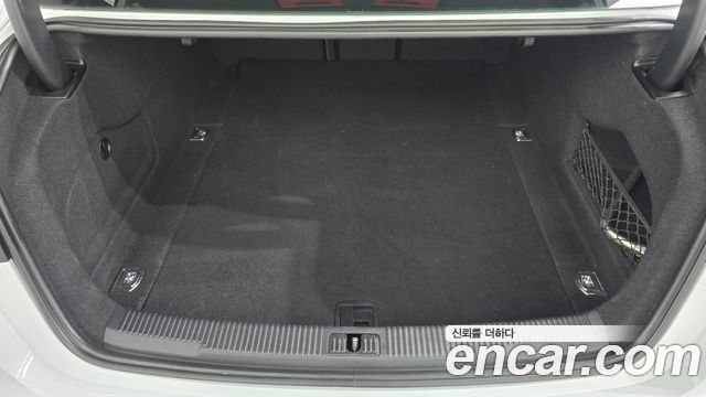 Audi A6 2018 — photo 22