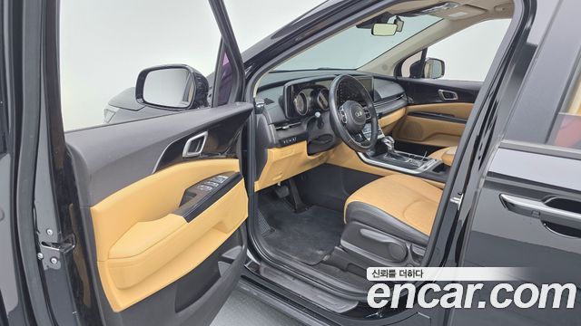 Kia Canival 2021 — photo 10