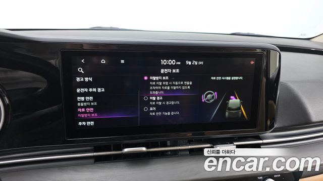 Kia Canival 2021 — photo 16