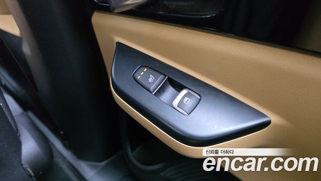 Kia Canival 2021 — photo 19