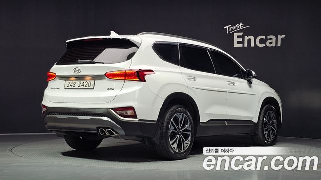 Hyundai Santafe 2019 — photo 2