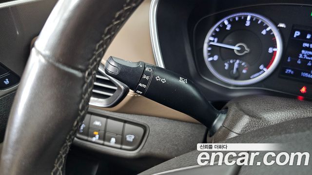 Hyundai Santafe 2019 — photo 31
