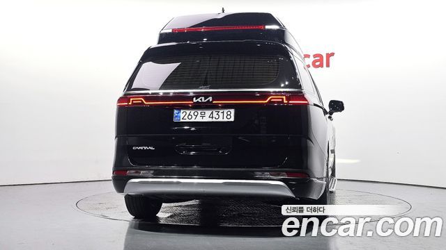 Kia Canival 2023 — photo 4