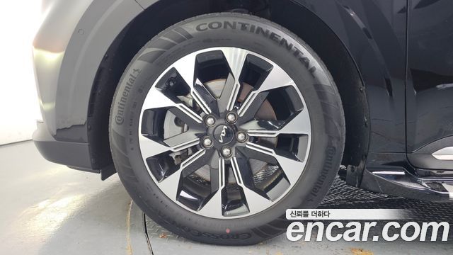 Kia Canival 2023 — photo 5