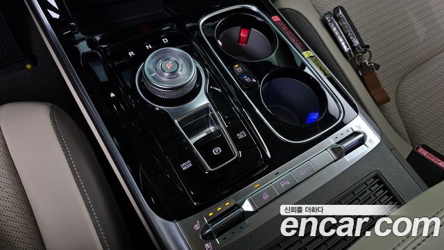 Kia Canival 2023 — photo 12