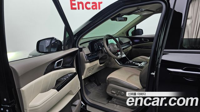 Kia Canival 2023 — photo 13