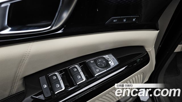 Kia Canival 2023 — photo 25