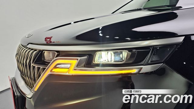 Kia Canival 2023 — photo 8