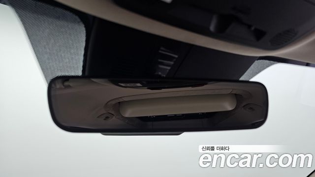 Kia Canival 2023 — photo 27