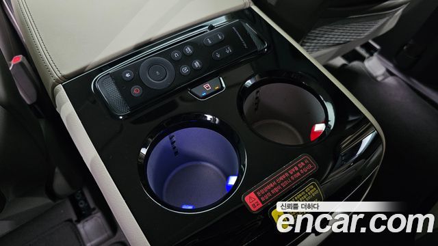 Kia Canival 2023 — photo 34