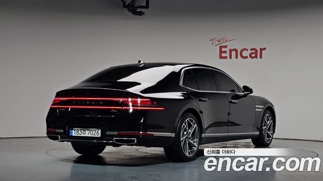 Genesis G90 2023 — photo 2